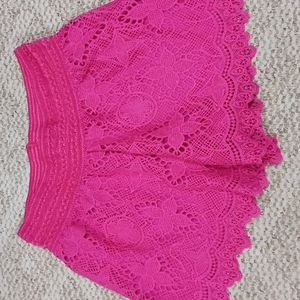 Women's Shorts (Large)